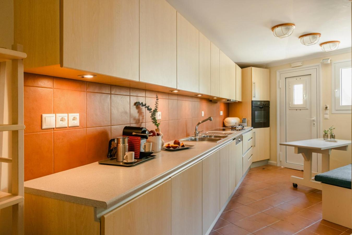 Villa Rhoe Miniá Kültér fotó